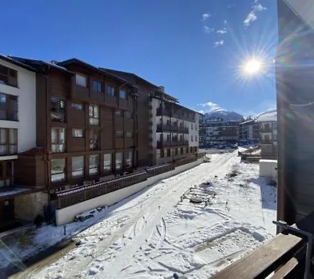 Spacious Modern 1br Near The Gondola Lejlighed